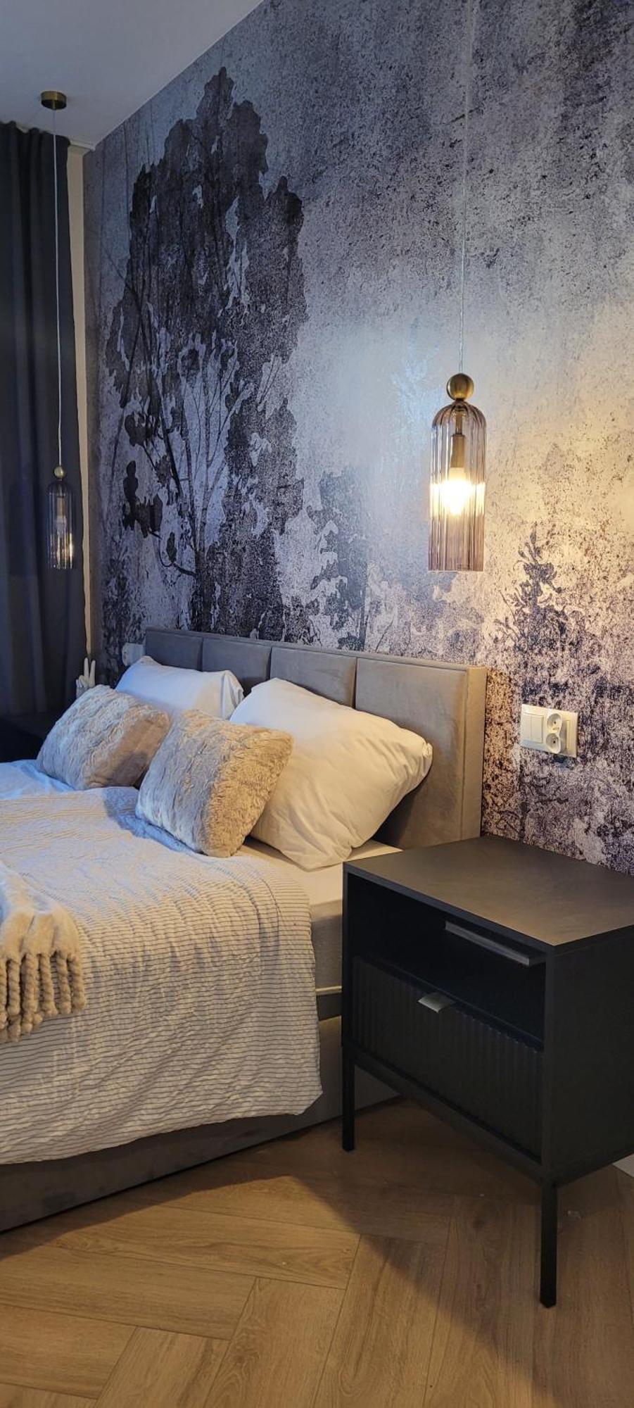 Apartment 25 *