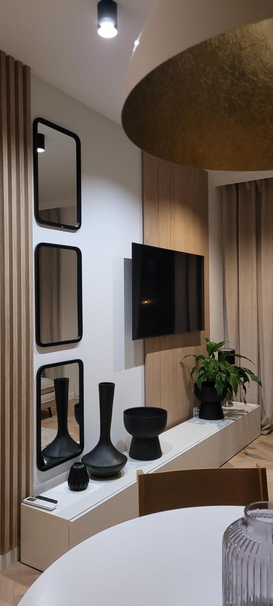 25 Apartment