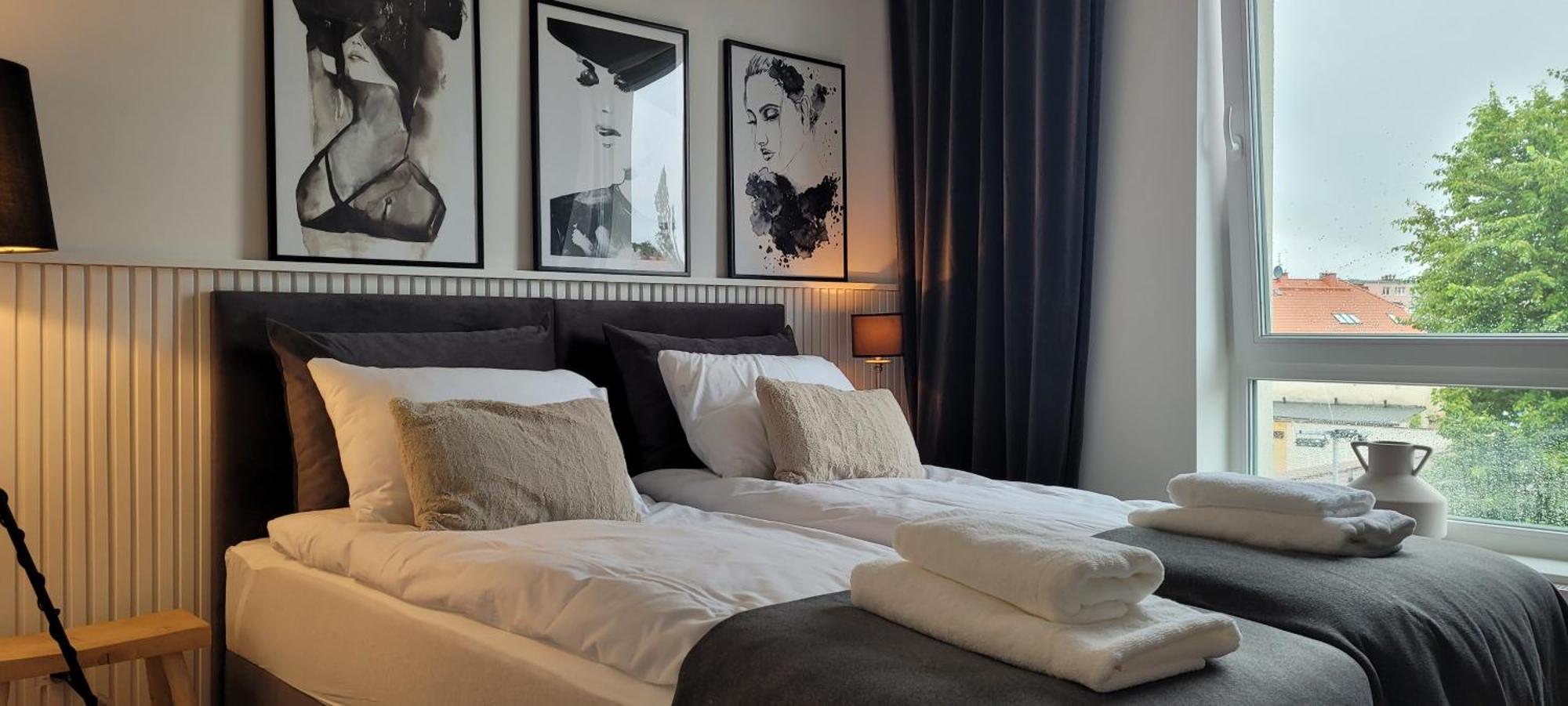 Apartment 25 *