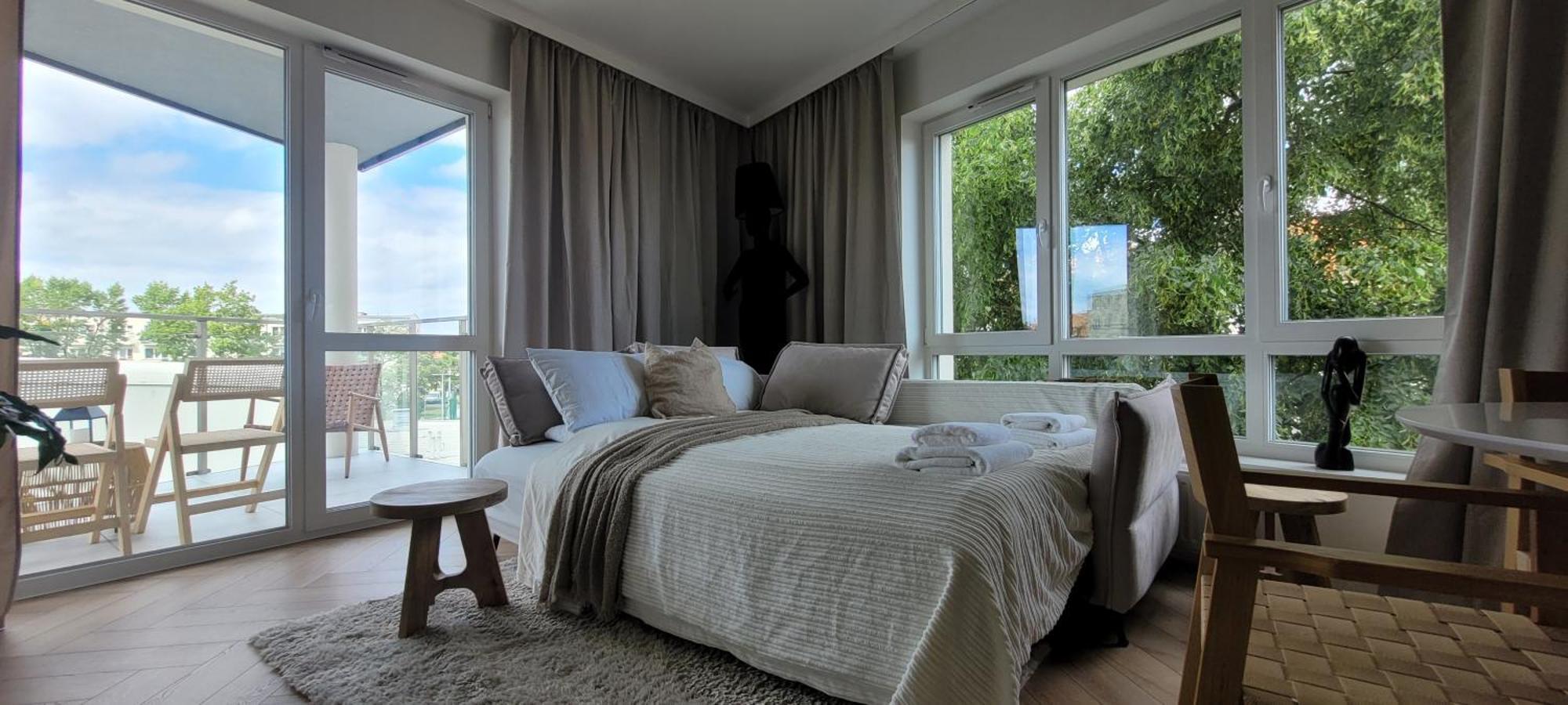 Apartment 25 *